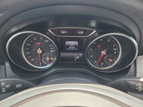 Used 2020 Mercedes-Benz GLA 250 4MATIC w/ Premium Package image 25
