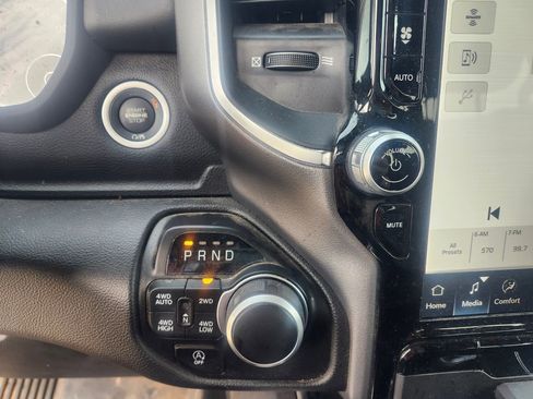 Used 2024 RAM 1500 Big Horn image 13