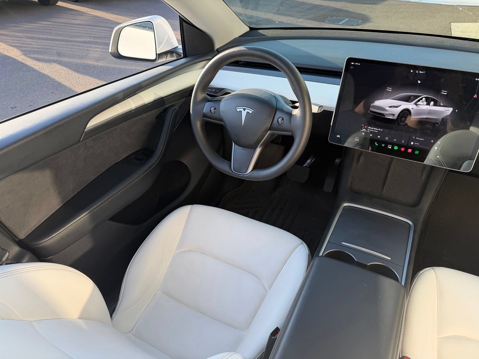 Used 2024 Tesla Model Y Long Range AWD/4WD image 6