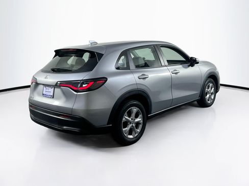 Used 2023 Honda HR-V LX image 5