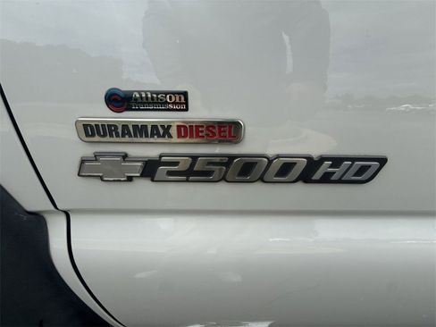 Used 2006 Chevrolet Silverado 2500 LS w/ Skid Plate Package image 28