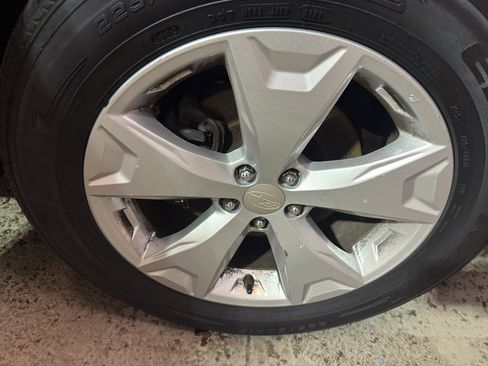 Used 2015 Subaru Forester 2.5i Limited image 35