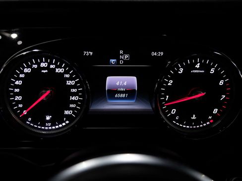 Used 2019 Mercedes-Benz E 300 4MATIC image 19