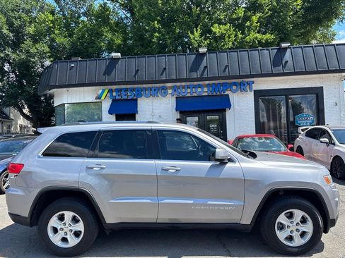 Used 2016 Jeep Grand Cherokee Laredo w/ Quick Order Package 23E AWD/4WD image 2