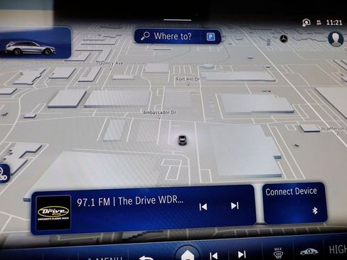 Used 2025 Mercedes-Benz E 450 4MATIC All-Terrain Wagon image 11