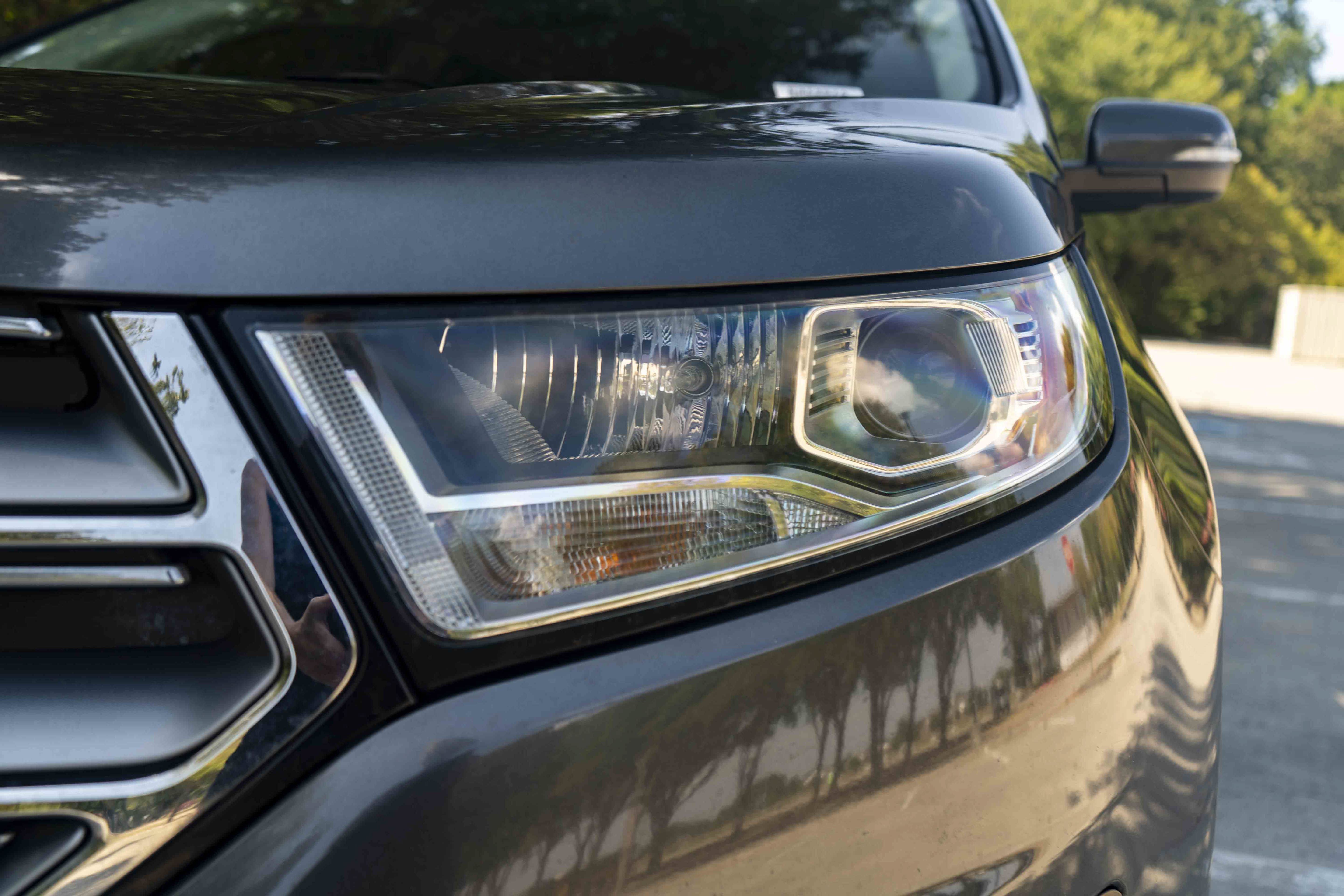 Used 2018 Ford Edge SEL FWD image 11