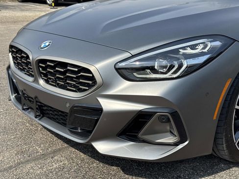 Used 2025 BMW Z4 M40i w/ Premium Package image 10