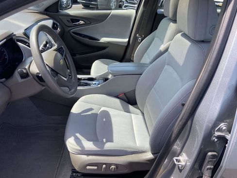 Used 2024 Chevrolet Malibu LT image 17