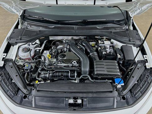 Certified 2025 Volkswagen Jetta Sport FWD image 28