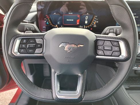 Used 2024 Ford Mustang GT Premium image 9