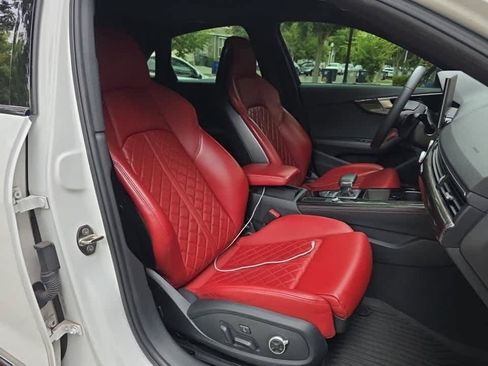 Used 2023 Audi S4 Premium Plus w/ Premium Plus Package AWD/4WD image 3