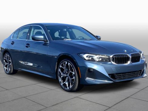 Certified 2025 BMW 330i Sedan image 2