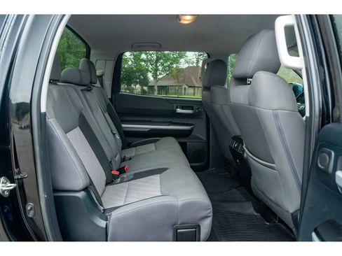 Used 2017 Toyota Tundra SR5 w/ SR5 Upgrade Package AWD/4WD image 16