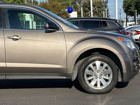 Used 2010 Chevrolet Equinox LT w/ Cargo Management Package FWD image 33