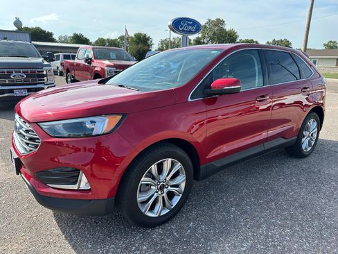 Used 2024 Ford Edge Titanium AWD/4WD image 1