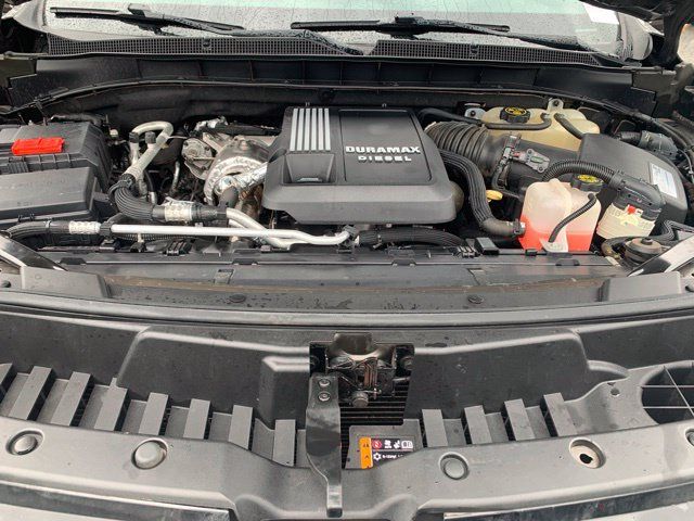 Used 2021 Chevrolet Tahoe RST w/ Luxury Package AWD/4WD image 32
