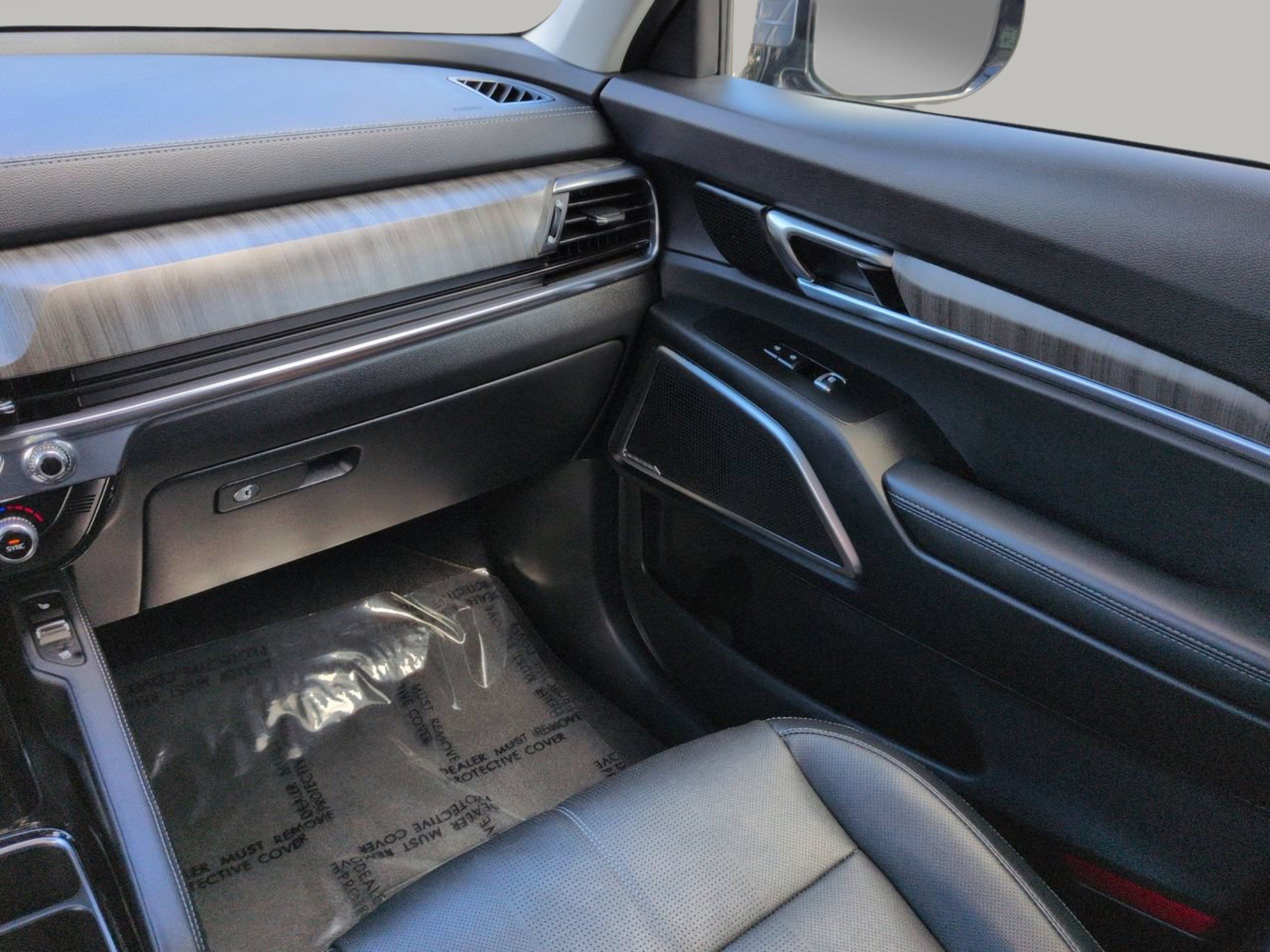 Certified 2025 Kia Telluride SX FWD image 22