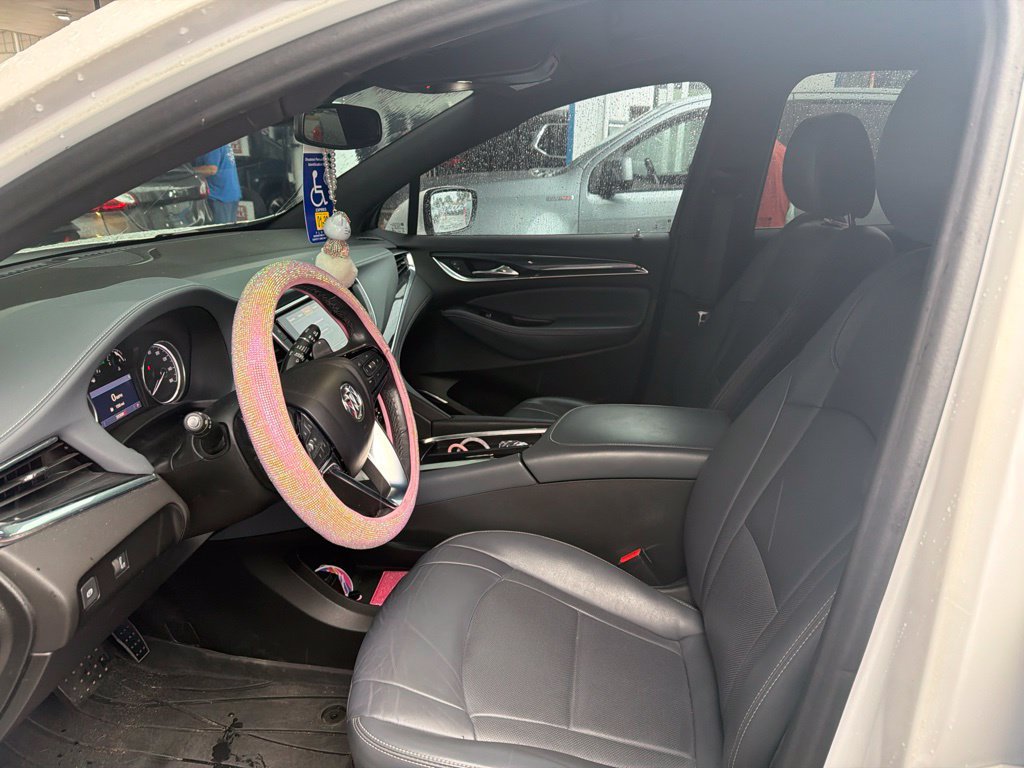 Used 2023 Buick Enclave Essence w/ Experience Buick Package FWD image 8