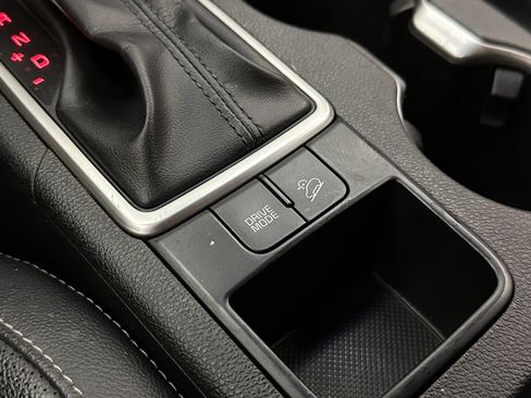 Used 2020 Kia Sportage S image 17