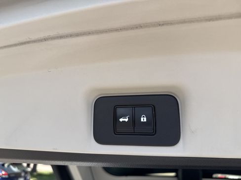 Certified 2023 Nissan Ariya AWD/4WD image 13