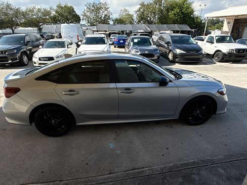 Certified 2025 Honda Civic Sport image 8