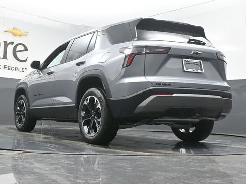 New 2026 Chevrolet Equinox LT w/ Convenience Package II FWD image 5
