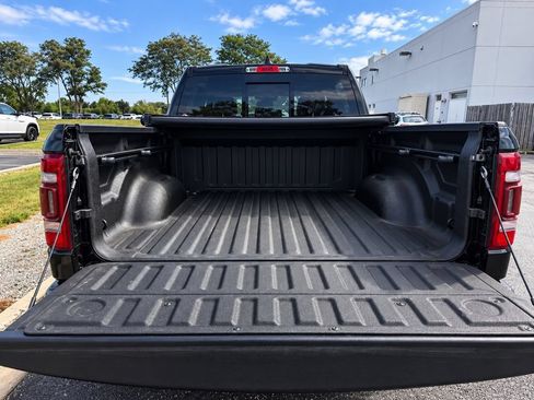Used 2023 RAM 1500 Laramie AWD/4WD image 8