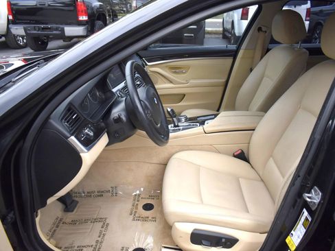 Used 2015 BMW 528i Sedan image 11