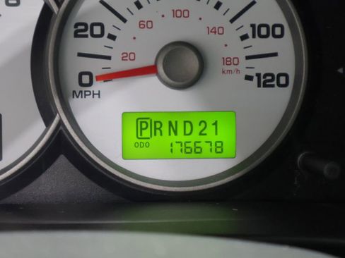 Used 2005 Ford Escape XLT AWD/4WD image 32