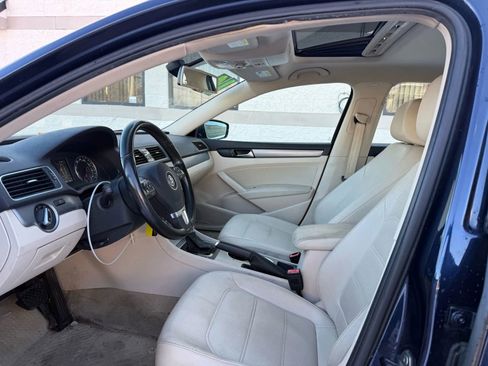 Used 2014 Volkswagen Passat 1.8T SE image 12