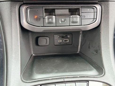Used 2023 GMC Acadia AT4 w/ Technology Package AWD/4WD image 19