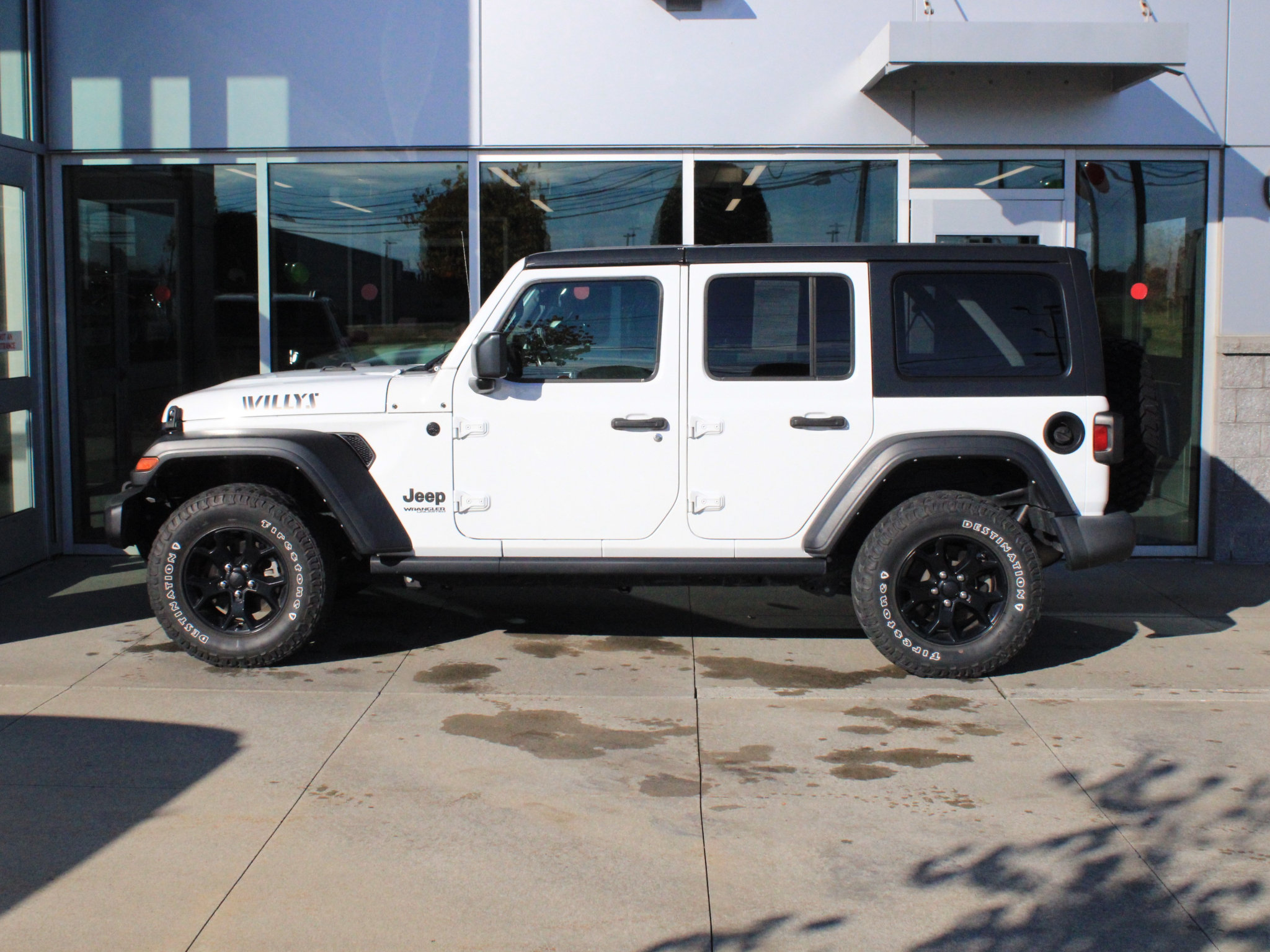 Used 2021 Jeep Wrangler Unlimited Sport AWD/4WD image 5