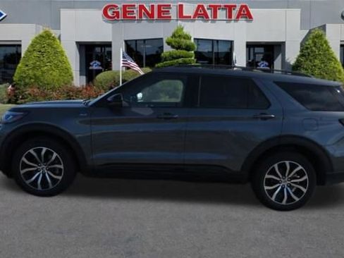 New 2026 Ford Explorer ST-Line image 13