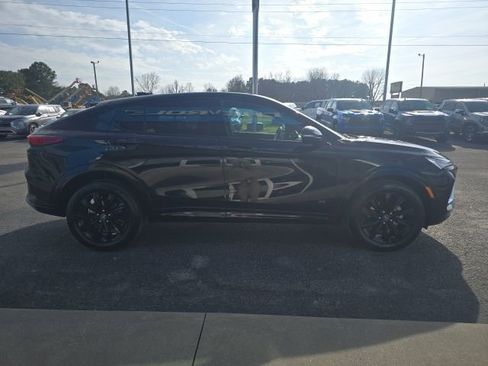 Used 2025 Buick Envista Sport Touring image 6