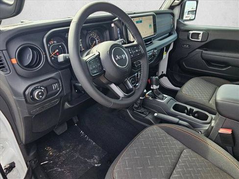 New 2026 Jeep Gladiator Mojave AWD/4WD image 3
