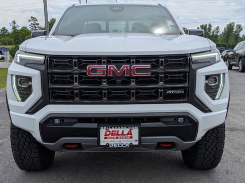 Used 2024 GMC Canyon AT4X AWD/4WD image 3