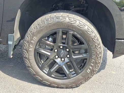 Used 2023 Chevrolet Silverado 1500 LT Trail Boss w/ Protection Package AWD/4WD image 8