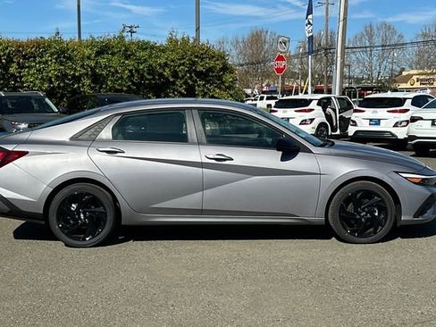 New 2026 Hyundai Elantra Sport FWD image 5