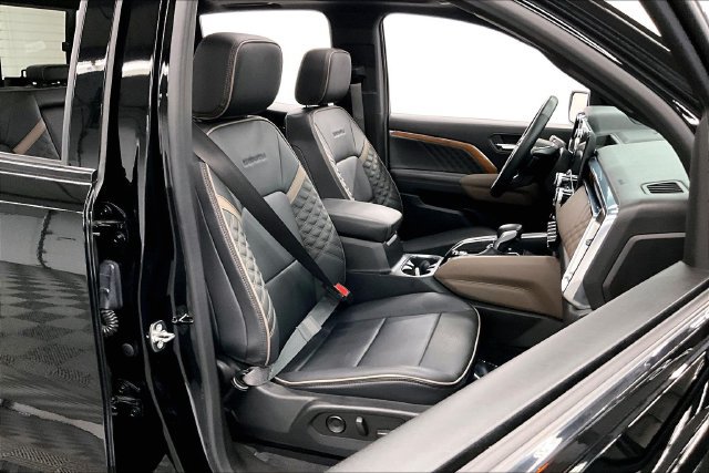 Used 2023 GMC Canyon Denali AWD/4WD image 8