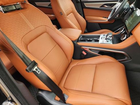 Used 2026 Jaguar F-PACE R-Dynamic S image 14