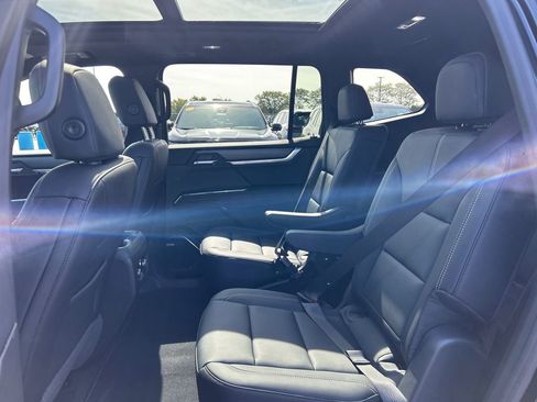 New 2026 GMC Acadia Elevation w/ Elevation Premium Package AWD/4WD image 34