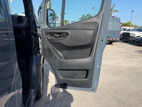 Used 2019 Mercedes-Benz Sprinter 170 image 14