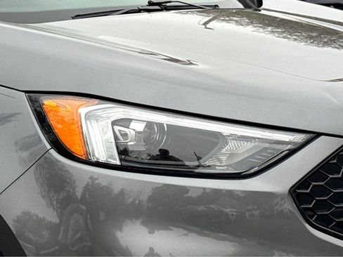 Used 2022 Ford Edge ST-Line image 5