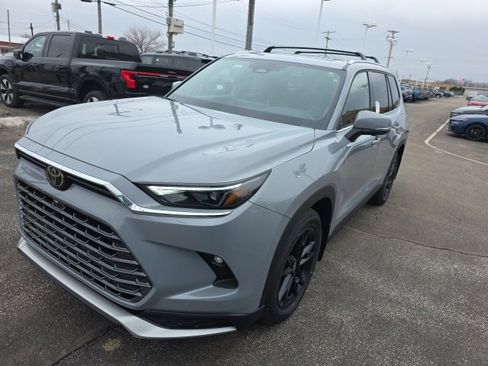 New 2026 Toyota Grand Highlander AWD Hybrid image 3