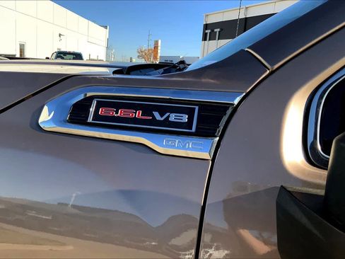 Used 2023 GMC Sierra 2500 SLE w/ X31 Off-Road Package image 31