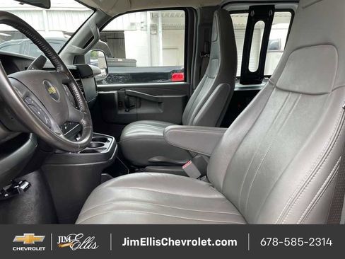 Certified 2024 Chevrolet Express 2500 Extended image 29