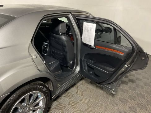 Used 2012 Chrysler 300 Limited RWD image 31