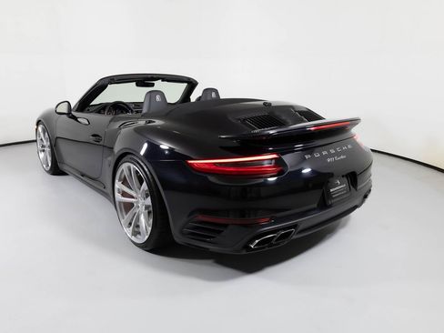 Used 2019 Porsche 911 Turbo image 20