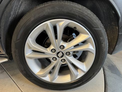 Used 2020 Buick Encore GX Preferred w/ Cold Weather Comfort Package AWD/4WD image 25