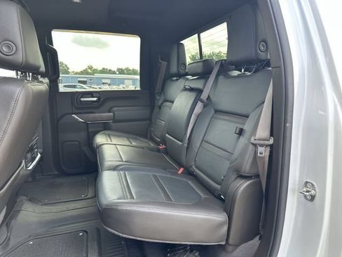 Used 2023 GMC Sierra 3500 Denali w/ Denali Ultimate Package AWD/4WD image 28